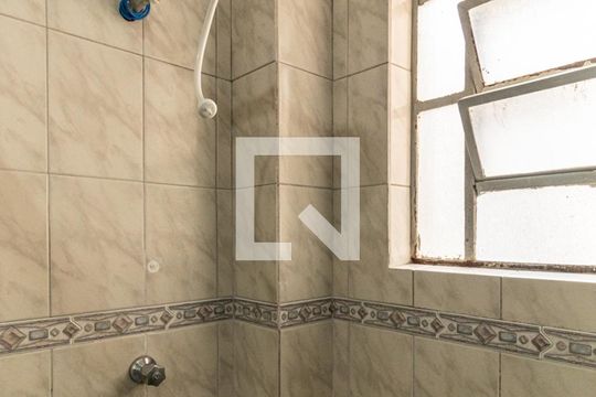Banheiro  - Chuveiro de kitnet/studio para alugar com 1 quarto, 28m² em Vila Buarque, São Paulo