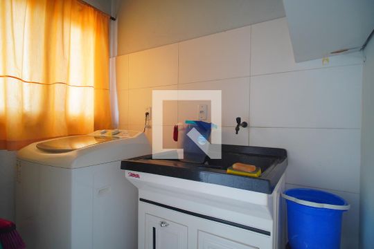 Lavanderia de casa à venda com 2 quartos, 300m² em Feitoria, São Leopoldo