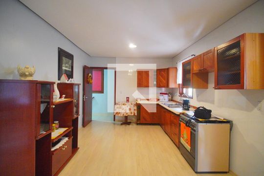 Cozinha de casa à venda com 2 quartos, 300m² em Feitoria, São Leopoldo