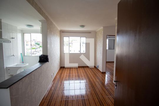 Apartamento à venda com 3 quartos, 54m² em Vila Santa Teresinha, São Paulo