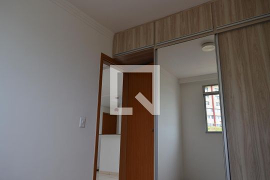 Quarto 1 de apartamento à venda com 2 quartos, 48m² em Cabral, Contagem