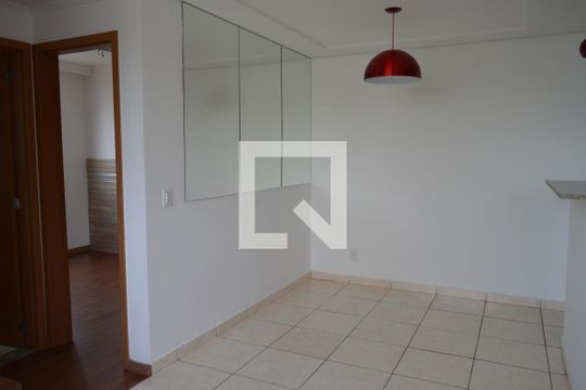 Sala de apartamento à venda com 2 quartos, 48m² em Cabral, Contagem