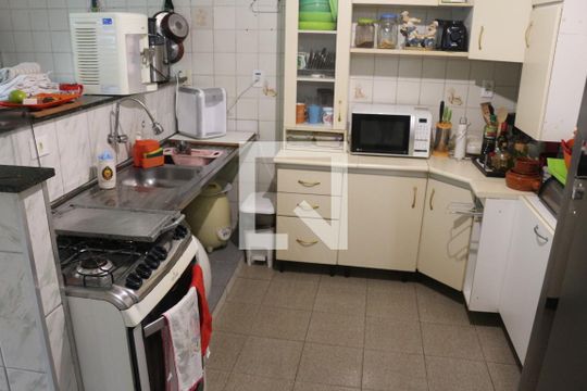 Cozinha de casa à venda com 2 quartos, 91m² em Campestre, Santo André
