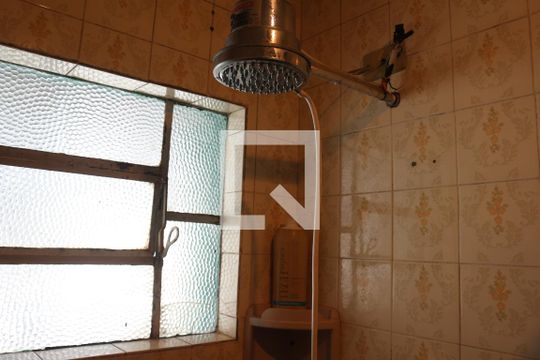 Banheiro de casa à venda com 2 quartos, 91m² em Campestre, Santo André