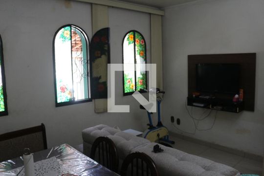 Sala de casa à venda com 2 quartos, 91m² em Campestre, Santo André