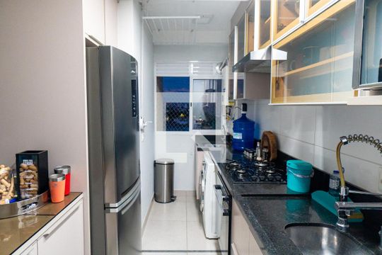 Cozinha e Área de Serviço de apartamento à venda com 2 quartos, 60m² em Vila Guarani (z Sul), São Paulo