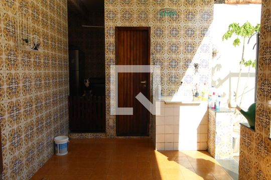 Varanda dos fundos de casa à venda com 2 quartos, 237m² em Anil, Rio de Janeiro