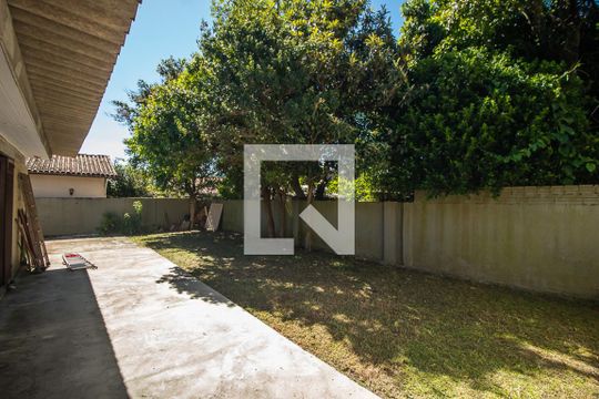 Área comum de casa à venda com 4 quartos, 396m² em Cristal, Porto Alegre