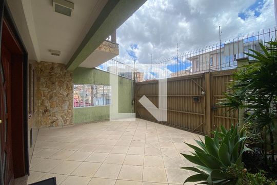 Garagem de casa à venda com 6 quartos, 350m² em Vila Dom Pedro Ii, São Paulo