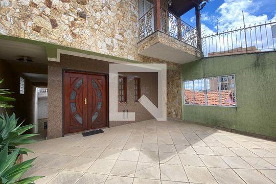 Garagem de casa à venda com 6 quartos, 350m² em Vila Dom Pedro Ii, São Paulo