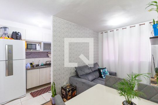Apartamento à venda com 2 quartos, 42m² em Jardim Boa Vista (zona Oeste), Osasco