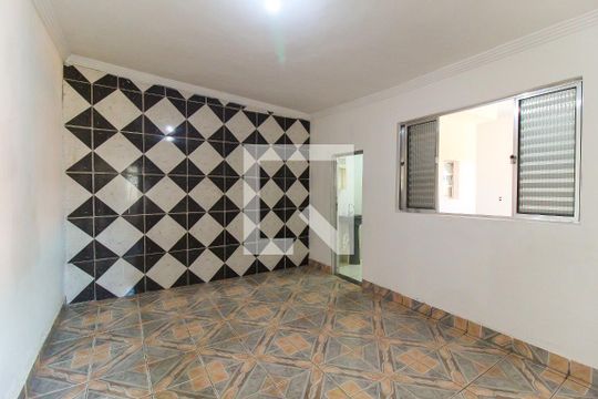 Suíte de casa à venda com 2 quartos, 250m² em Jardim Lajeado, São Paulo