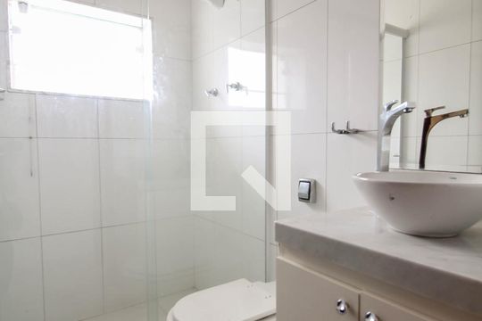 Banheiro Social de casa à venda com 3 quartos, 147m² em Vila Invernada, São Paulo