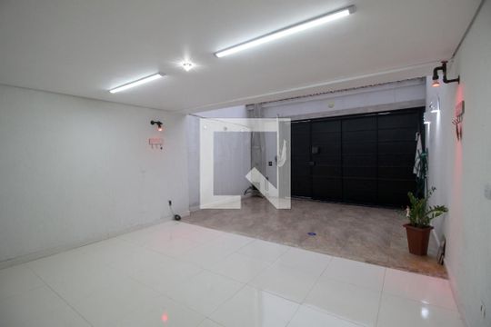 Garagem de casa para alugar com 3 quartos, 278m² em Vila Jardini, Sorocaba