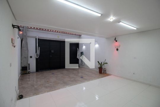 Garagem de casa para alugar com 3 quartos, 278m² em Vila Jardini, Sorocaba
