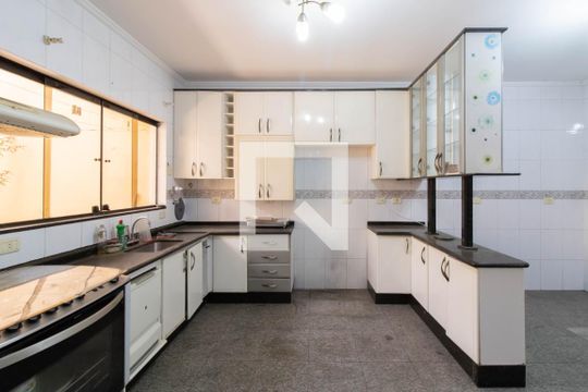 Cozinha de casa para alugar com 4 quartos, 430m² em Jardim Maria Helena, Guarulhos