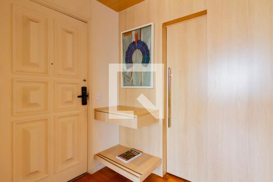 Hall de entrada de apartamento à venda com 4 quartos, 165m² em Gávea, Rio de Janeiro