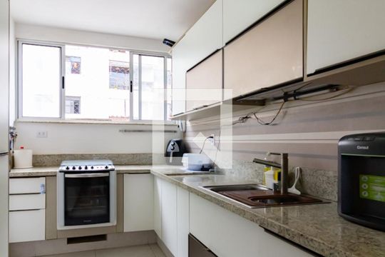 Detalhe da cozinha de apartamento à venda com 4 quartos, 165m² em Gávea, Rio de Janeiro