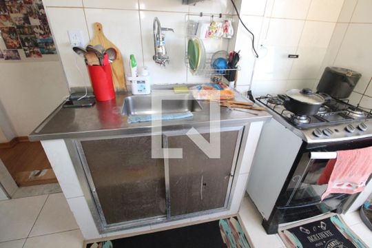 Cozinha de apartamento para alugar com 2 quartos, 50m² em Lins de Vasconcelos, Rio de Janeiro