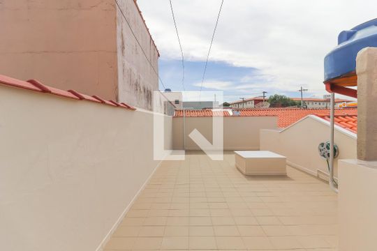 Quintal de casa para alugar com 4 quartos, 130m² em Parque Residencial Eloy Chaves, Jundiaí