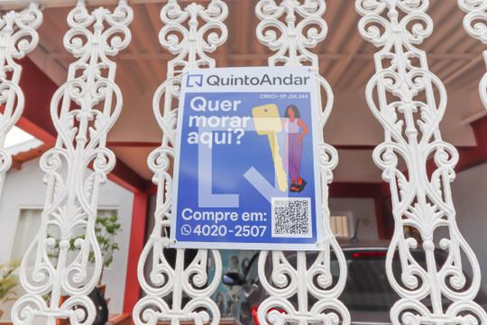 Placa de casa para alugar com 4 quartos, 130m² em Parque Residencial Eloy Chaves, Jundiaí