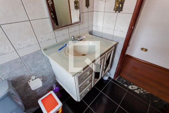 Pia de casa à venda com 3 quartos, 230m² em Vila Curuçá, Santo André