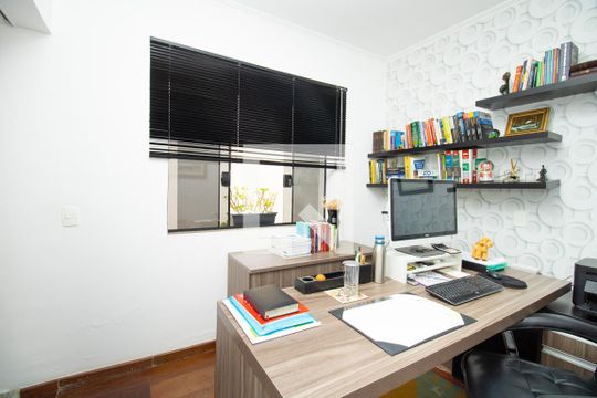 Escritório - Mesa e cadeira de casa à venda com 4 quartos, 345m² em Indianópolis, São Paulo