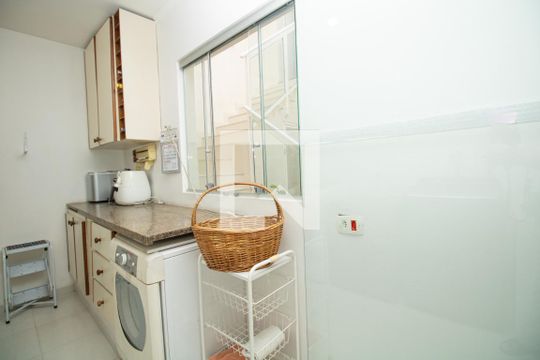 Área de serviço - Armários de casa à venda com 4 quartos, 345m² em Indianópolis, São Paulo