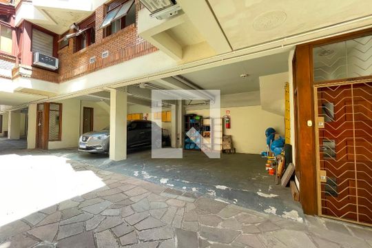 Garagem de apartamento à venda com 3 quartos, 170m² em Bela Vista, Porto Alegre