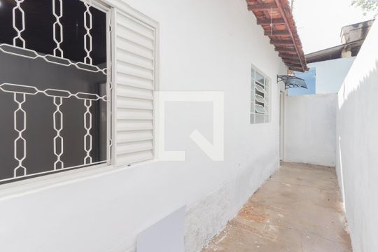 Corredor de kitnet/studio para alugar com 1 quarto, 48m² em Monte Castelo, São José dos Campos