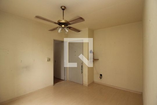 Sala de apartamento para alugar com 2 quartos, 50m² em Santo Antônio, Porto Alegre