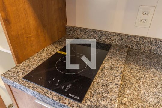 Studio de kitnet/studio para alugar com 1 quarto, 25m² em Pinheiros, São Paulo