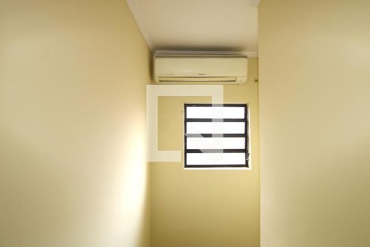 Detalhe de casa à venda com 4 quartos, 137m² em Vila Santa Terezinha (zona Norte), São Paulo