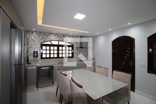 Cozinha de casa à venda com 4 quartos, 240m² em Jardim Brasilia, São Paulo