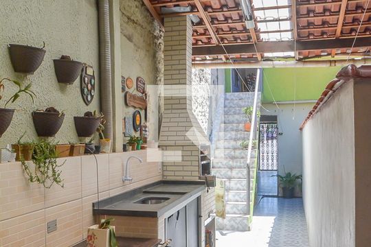 Churrasqueira de casa à venda com 4 quartos, 246m² em Rudge Ramos, São Bernardo do Campo