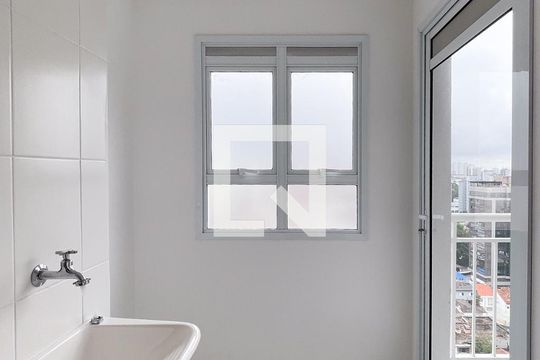Área de Serviço de apartamento para alugar com 2 quartos, 55m² em Baeta Neves, São Bernardo do Campo