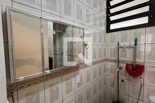 Banheiro de kitnet/studio para alugar com 1 quarto, 33m² em Jardim Paulista, São Paulo