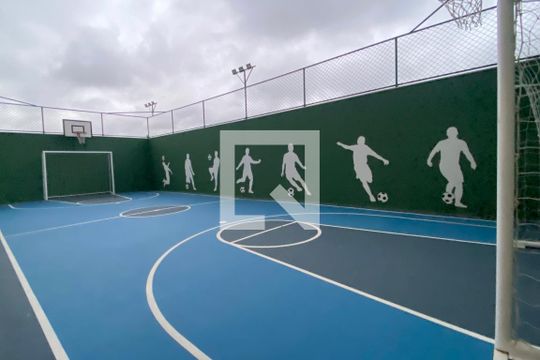 Quadra de apartamento para alugar com 2 quartos, 47m² em Jardim Tupanci, Barueri