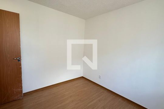 Quarto 1 de apartamento para alugar com 2 quartos, 40m² em Vila Mutirao I, Goiânia