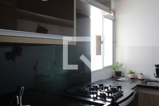 Cozinha e Área de Serviço de apartamento à venda com 2 quartos, 49m² em Santa Amelia, Belo Horizonte