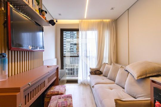 Sala e Cozinha de kitnet/studio à venda com 1 quarto, 27m² em Vila Nova Conceição, São Paulo
