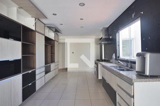 Cozinha de apartamento à venda com 2 quartos, 105m² em Parque das Nações, Santo André