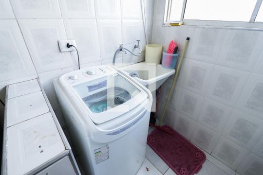 Cozinha e Área de Serviço de apartamento à venda com 2 quartos, 55m² em Vila Celeste, São Paulo
