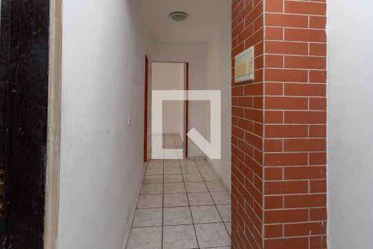 Corredor de apartamento para alugar com 2 quartos, 65m² em Conceição, Diadema