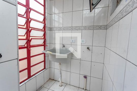 Área de serviço de apartamento para alugar com 2 quartos, 65m² em Conceição, Diadema