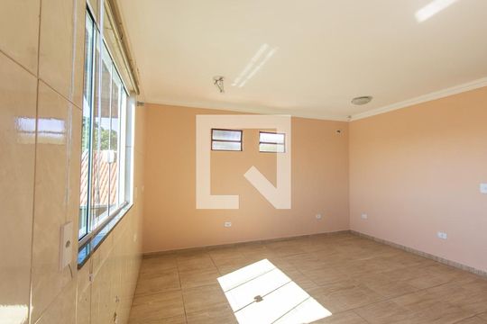 Sala/Cozinha de apartamento para alugar com 1 quarto, 50m² em Santa Felicidade, Curitiba