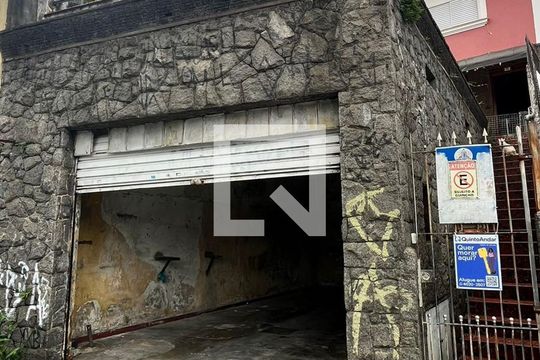 Fachada de casa à venda com 3 quartos, 150m² em Santana, São Paulo