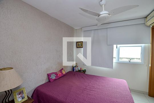 Suite 1 de apartamento à venda com 2 quartos, 140m² em Badu, Niterói