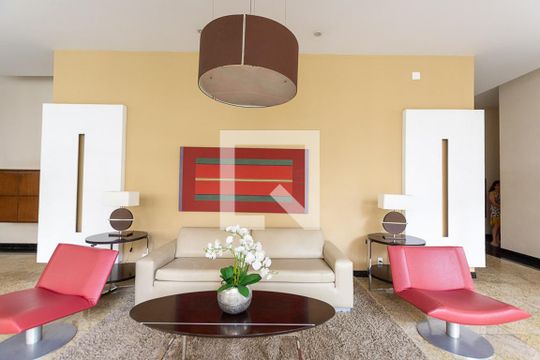 Hall de entrada de apartamento à venda com 2 quartos, 140m² em Badu, Niterói