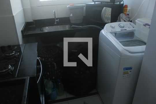 Área de Serviço de apartamento para alugar com 2 quartos, 40m² em Vila Inglesa, São Paulo